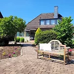 Charmante Strandnahe Im Untergeschoss Mit Gratis Bettwaesche-paket *