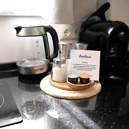 Kostenguenstige Souterrain Ferienunterkunft - Strandnah Und Modern Eingerichtet Inklusive Gartenzugang, Parkplatz & Fahrradunterstellplatz シャルボイツ