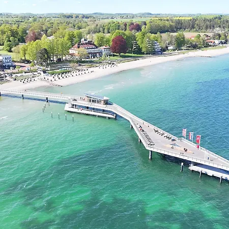 Charmante Strandnahe Im Untergeschoss Mit Gratis Bettwaesche-paket Apartament *